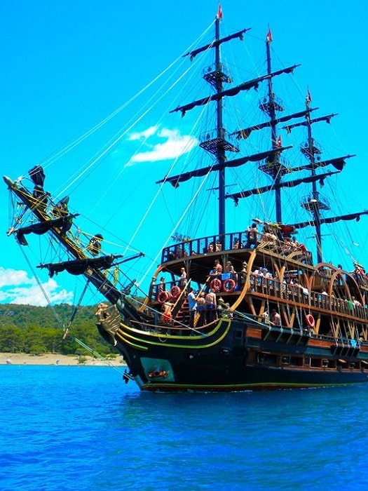 11kemer pirate boat trip
