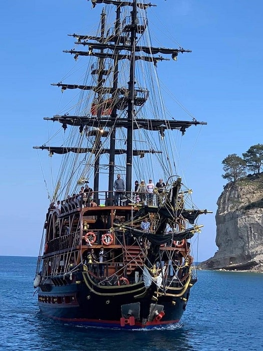 11kemer pirate boat trip
