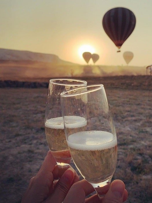 11Proposal in a hot air balloon in Pamukkale