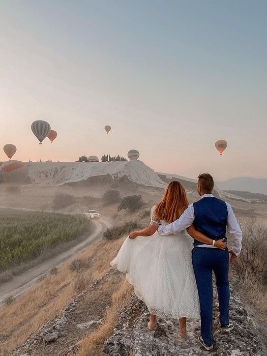 11Proposal in a hot air balloon in Pamukkale