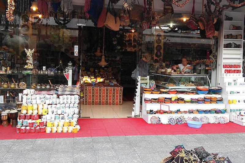 11Bargain at the Antalya Bazaar