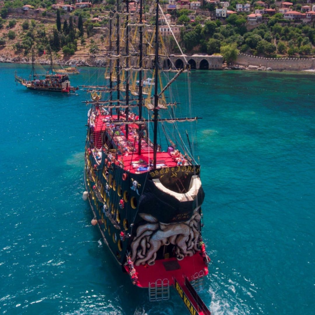 11Side Big Kral Pirate Boat Trip